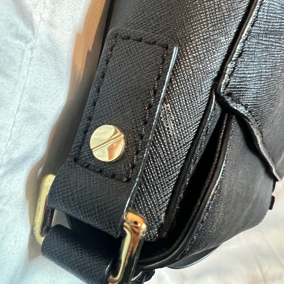 Michael Kors Crossbody - Picture 7 of 15